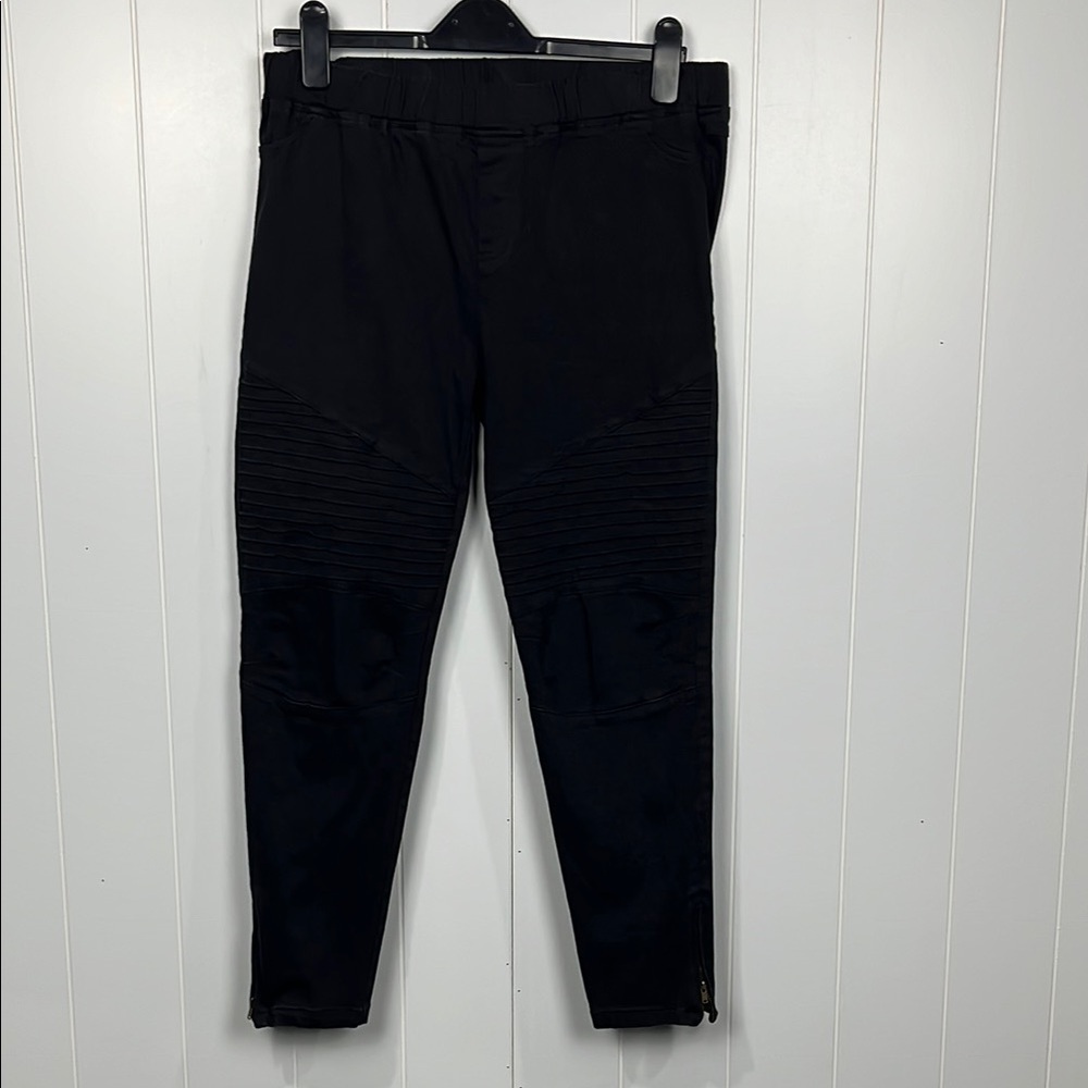 Umgee Womens Jeans 2XL Black Pull—On Stretch Waist Faux Zip/Fly Skinny Ankle Zip